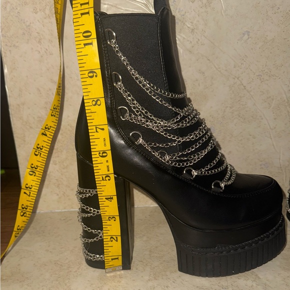 LAMODA Platform Chain Ankle Boots - size 7 EUC - Picture 9 of 13